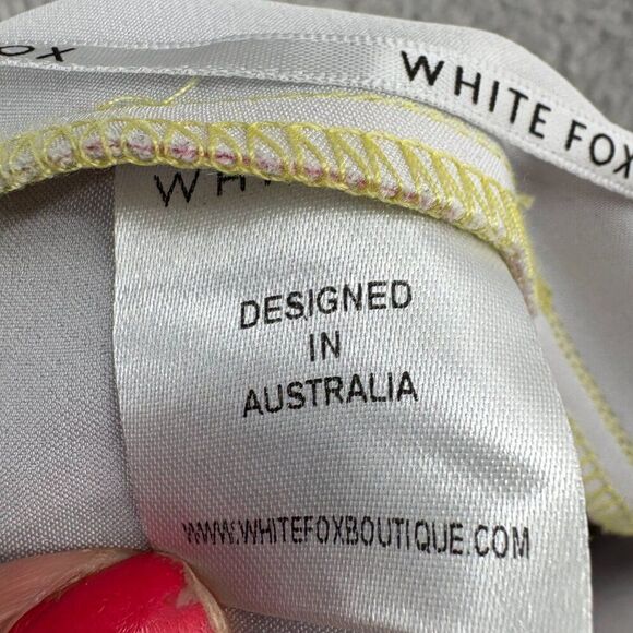 White Fox Yellow Pink Floral High Waist Pleated Shorts XS NWOT - Picture 7 of 9